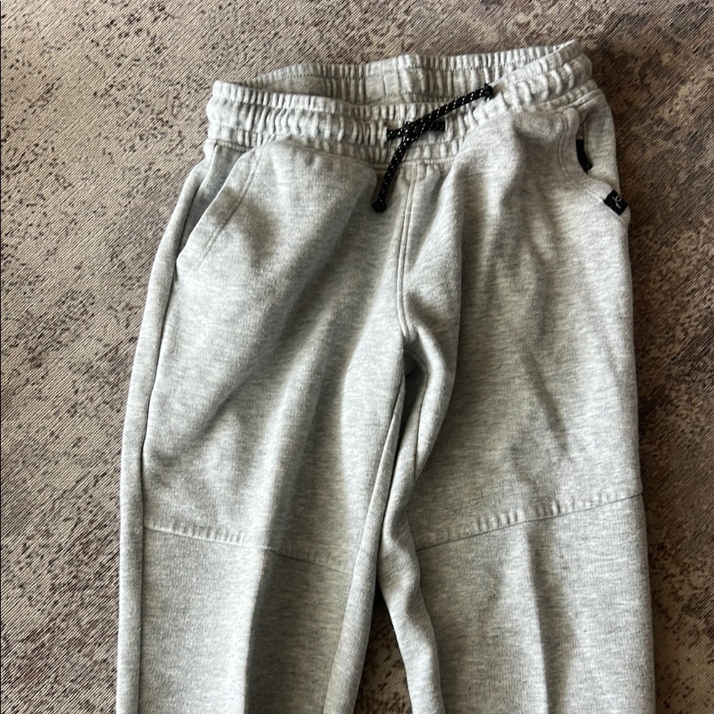 SIZE 8 Set, Jogger Pants and 2 Tees - Picture 4 of 5